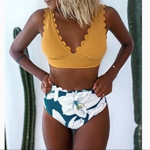 Cupshe scalloped bikini